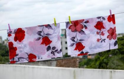 Cara Mencuci Sarung Bantal Agar Tetap Bersih & Lembut