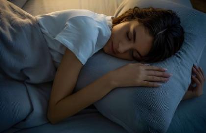 7 Alasan Mengapa Wanita Butuh Tidur Lebih Lama dari Pria